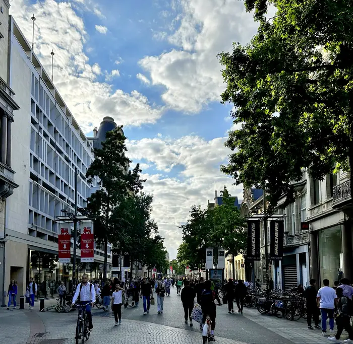 La calle Meir, en Amberes