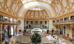 El interior del Stadsfeestzaal de Amberes